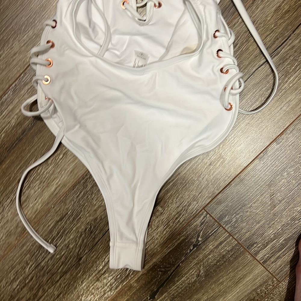 High waist criss cross sexy one piece swimsuit - Picture 5 of 6